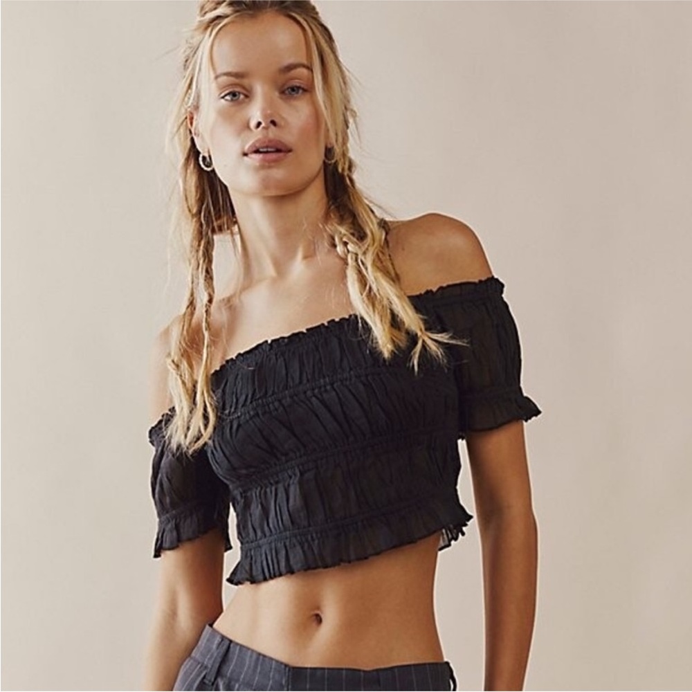 Black Off-Shoulder Smocked Crop Top - Women